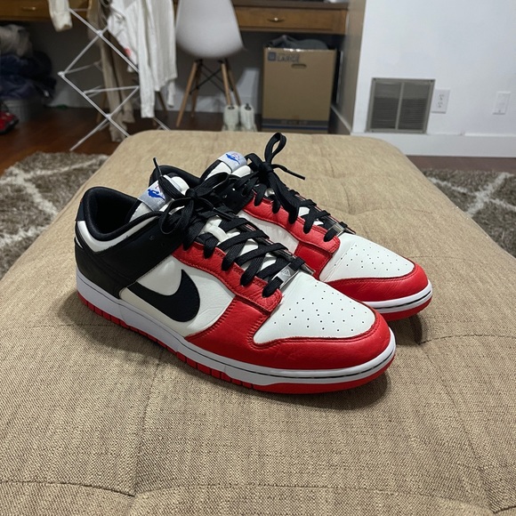 Nike Dunk Low EMB Chicago - Picture 2 of 9